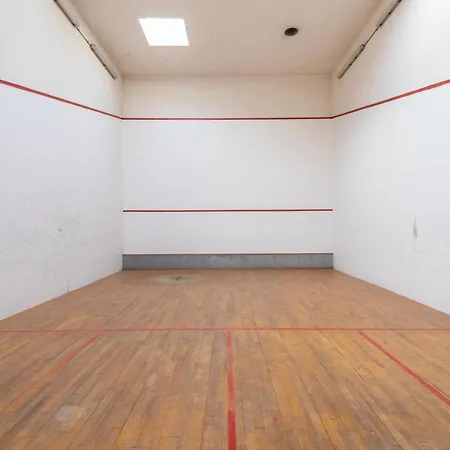 דירה Monica By Pom, A 200m, Piscine, Sauna אגדה